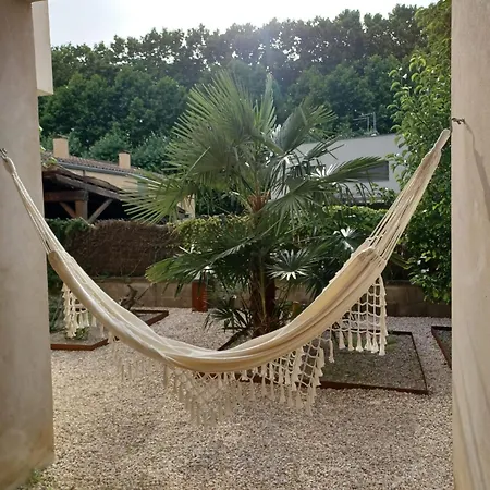 Traverti De アパート バニョラス